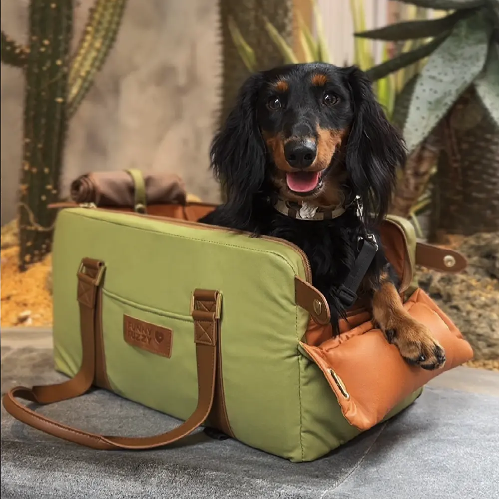 Deluxe Faux Leather Safety Center Console Pet Car Seat and Carrier - Urban Voyager - Image 12