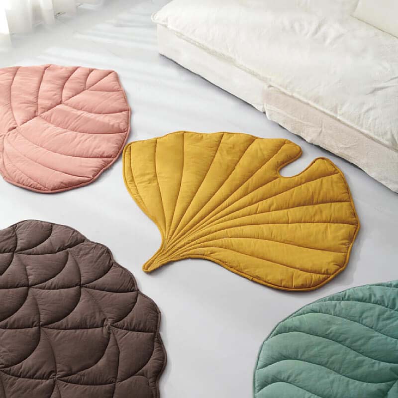 Leaf Shape Dog Blanket - Image 3
