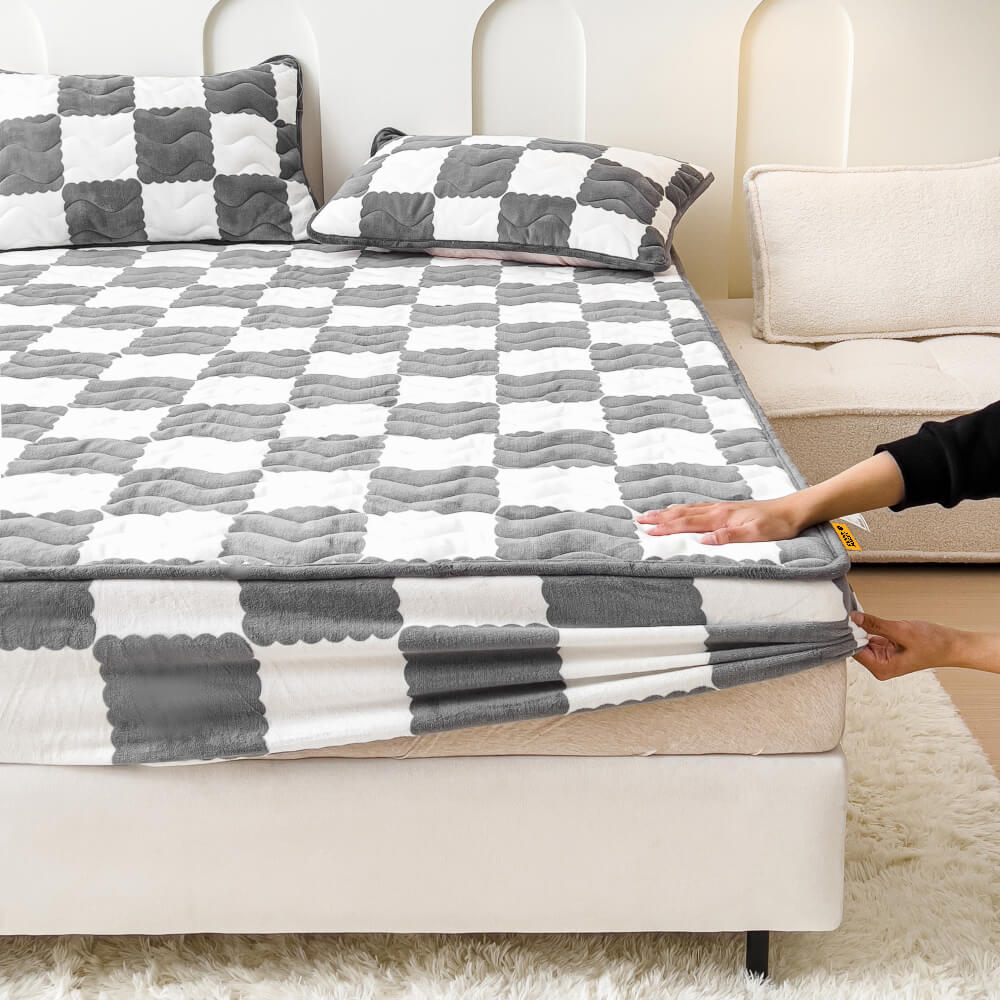 Milk Velvet Checkered Bedding Fitted Sheet Mattress Cover - Image 9