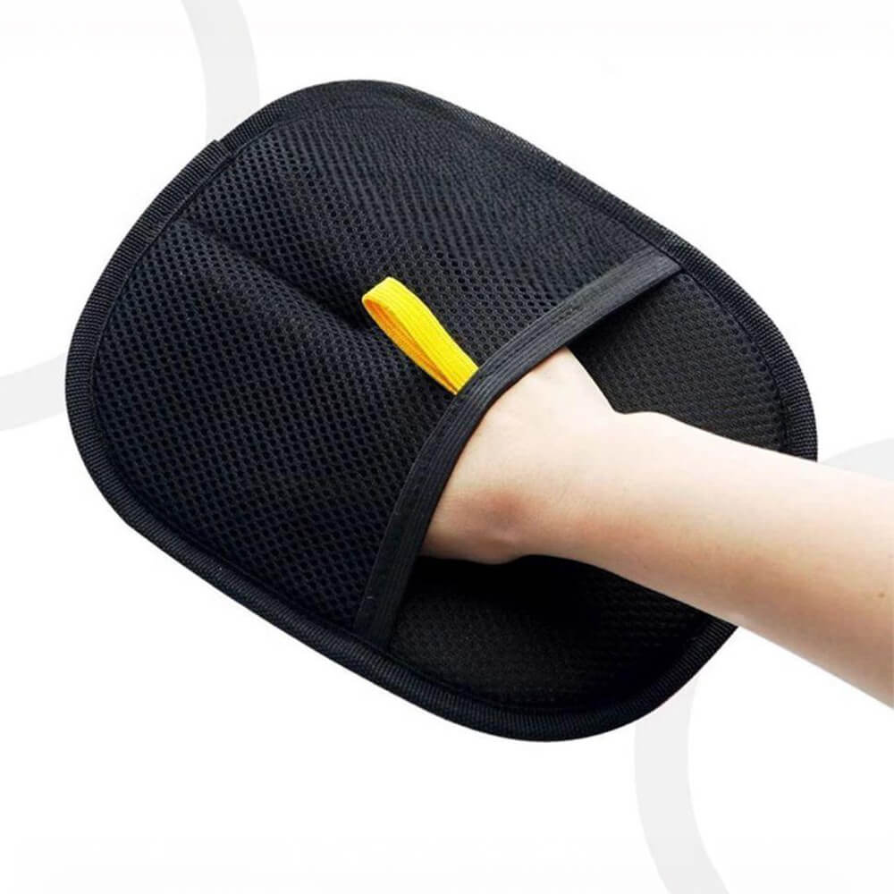 Pet Hair Removal Glove with Dual-Sided Electrostatic Bristles - Image 5