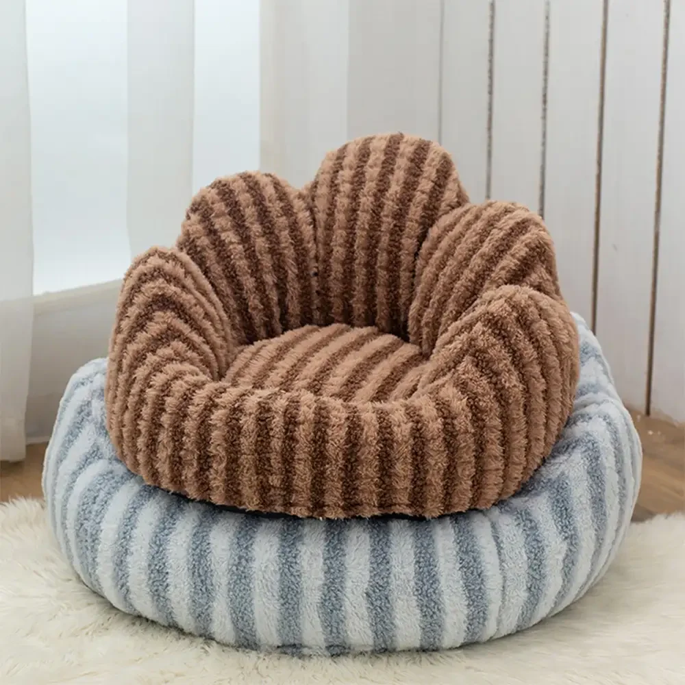 Petal-Shaped Striped Plush Pet Sofa Bed - Image 15
