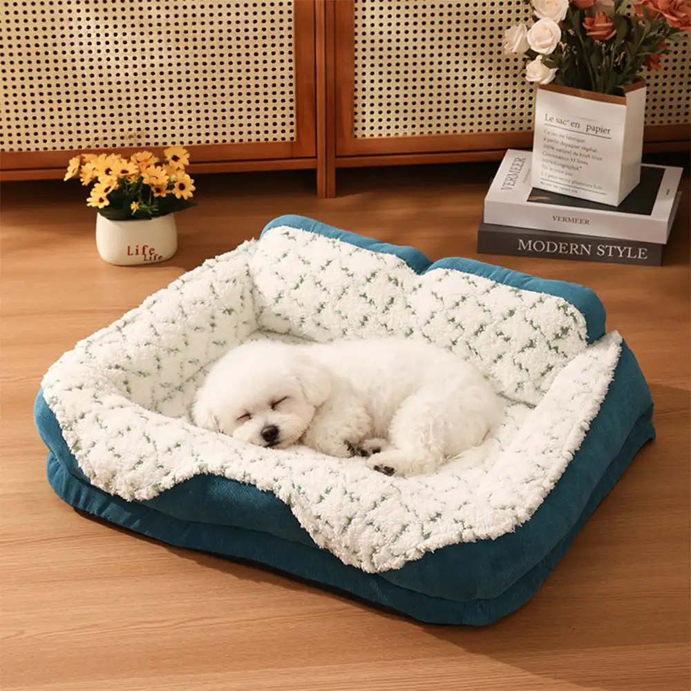 Plush Contrast Jacquard Neck Support Fashion Pet Bed - Image 11