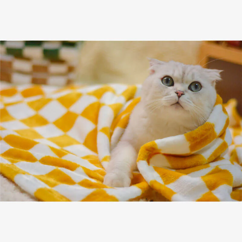 Stylish Chequered Flannel Pet Blanket Dog & Cat Blanket - Image 10