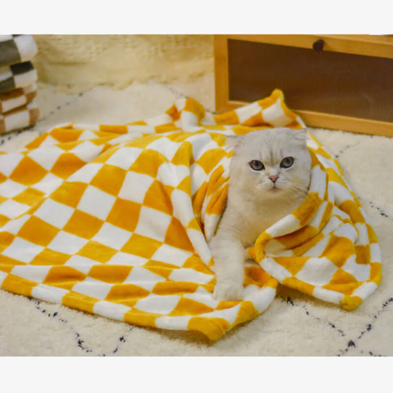 Stylish Chequered Flannel Pet Blanket Dog & Cat Blanket - Image 12