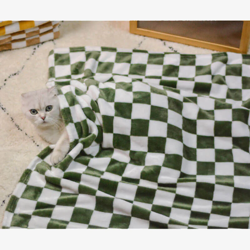 Stylish Chequered Flannel Pet Blanket Dog & Cat Blanket - Image 5