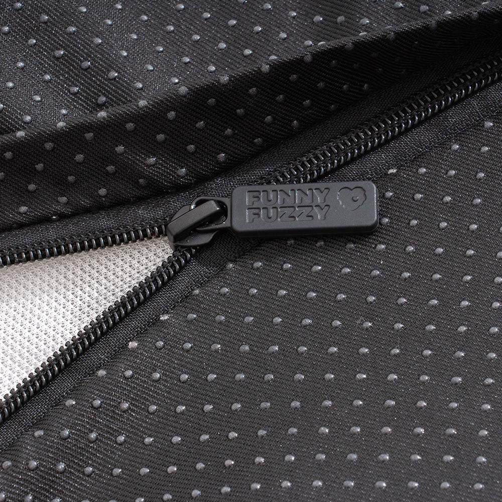 Washable Fluffy Non-Slip Cozy Cat Bed-Paw Spot - Image 6