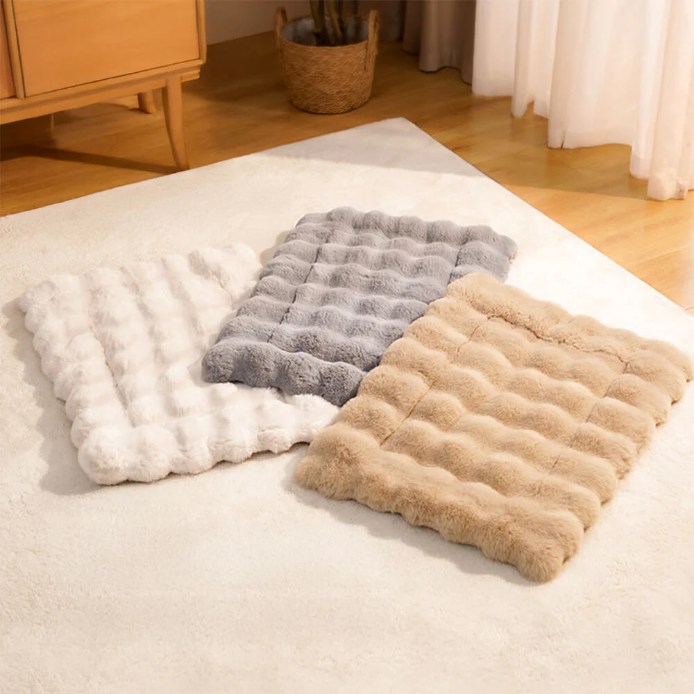 Wave Pattern Ultra Soft Faux Rabbit Fur Dog & Cat Mat With Pet Pillow - Image 7